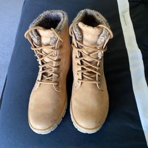 Only wore once Cliffs hiking boots